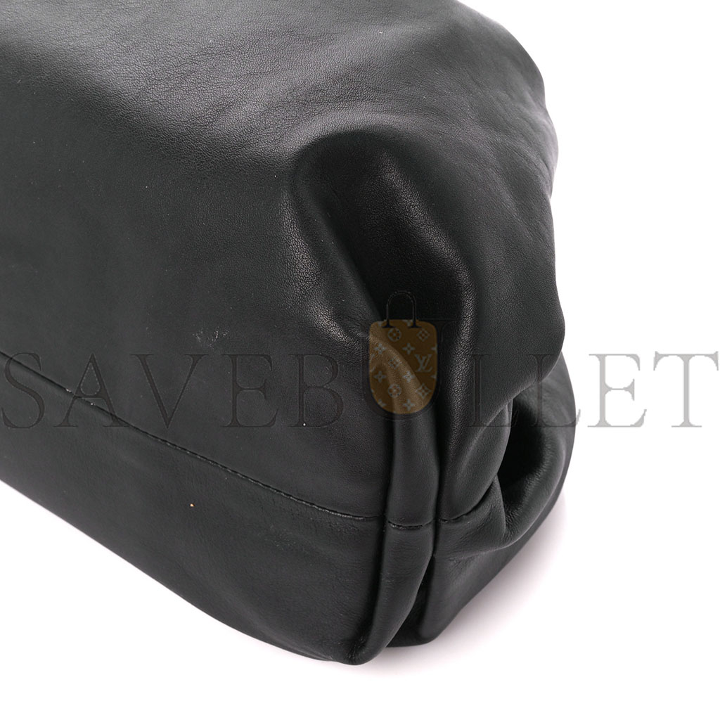 BOTTEGA VENETA SMOOTH BUTTER CALF THE POUCH OVERSIZED CLUTCH BLACK (38*18*8cm)