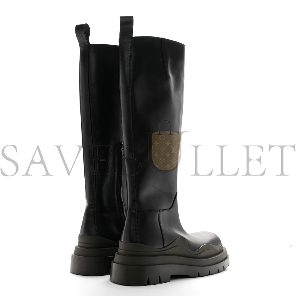 BOTTEGA VENETA CALFSKIN THE TIRE HIGH BOOTS  BLACK 