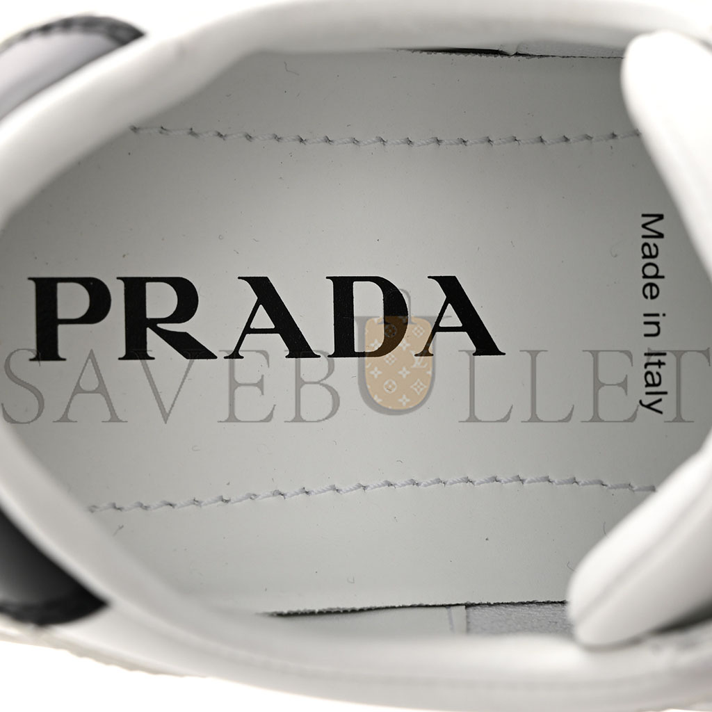 PRADA VITELLO ROIS METAL TRIANGLE LOGO WOMENS DOWNTOWN LOW TOP 30MM SNEAKERS 39.5 WHITE BLACK