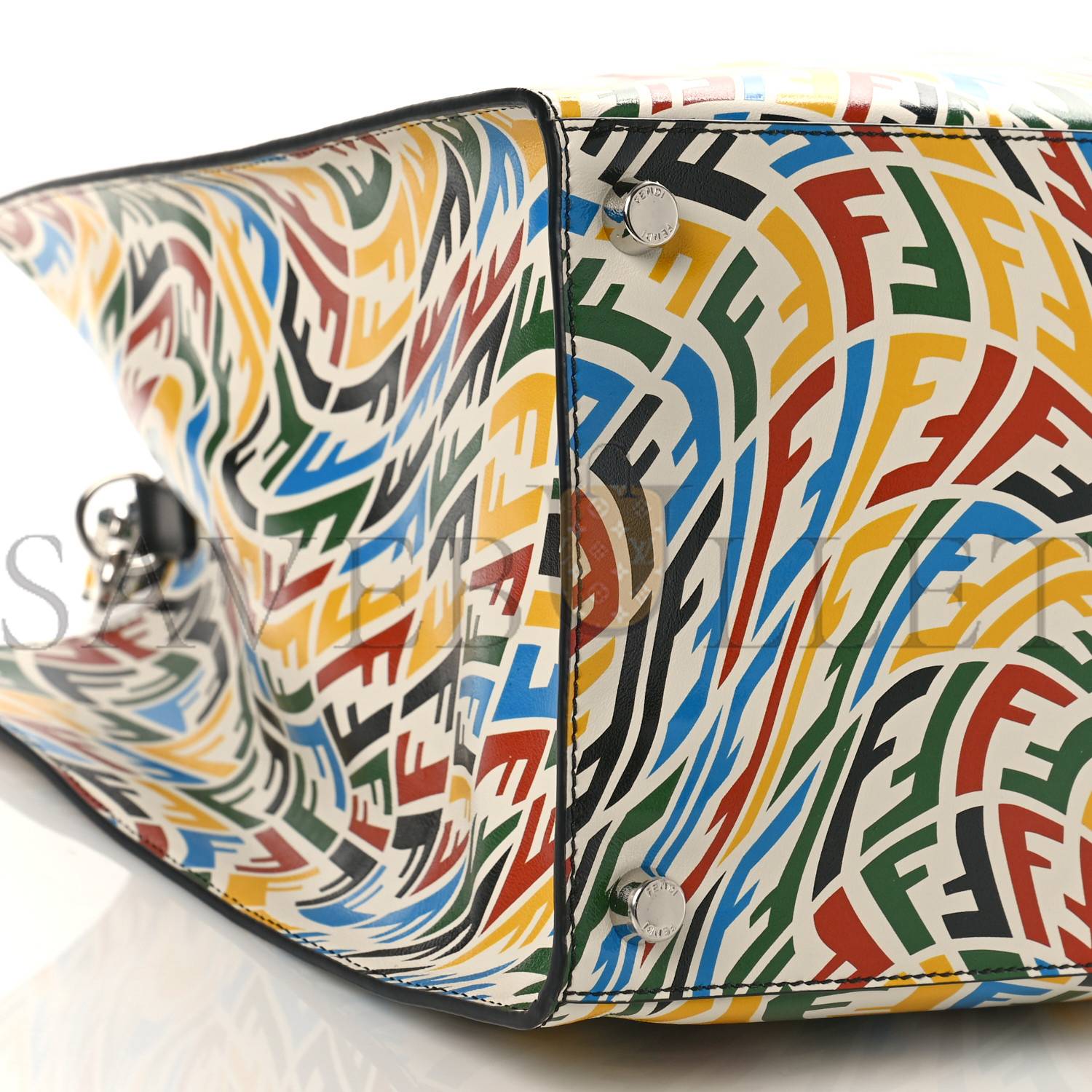 FENDI X SARAH COLEMAN VITELLO GRACE LIGHT FF VERTIGO SHOPPING TOTE WHITE ICE MULTICOLOR (40*34*18cm)